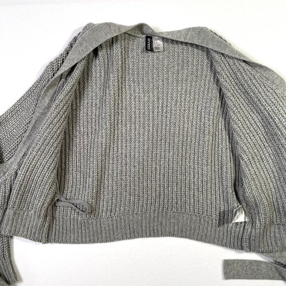 H&M Divided Ribbed Knit Wrap Cardigan Sweater Size M Gray Cropped - Picture 4 of 14